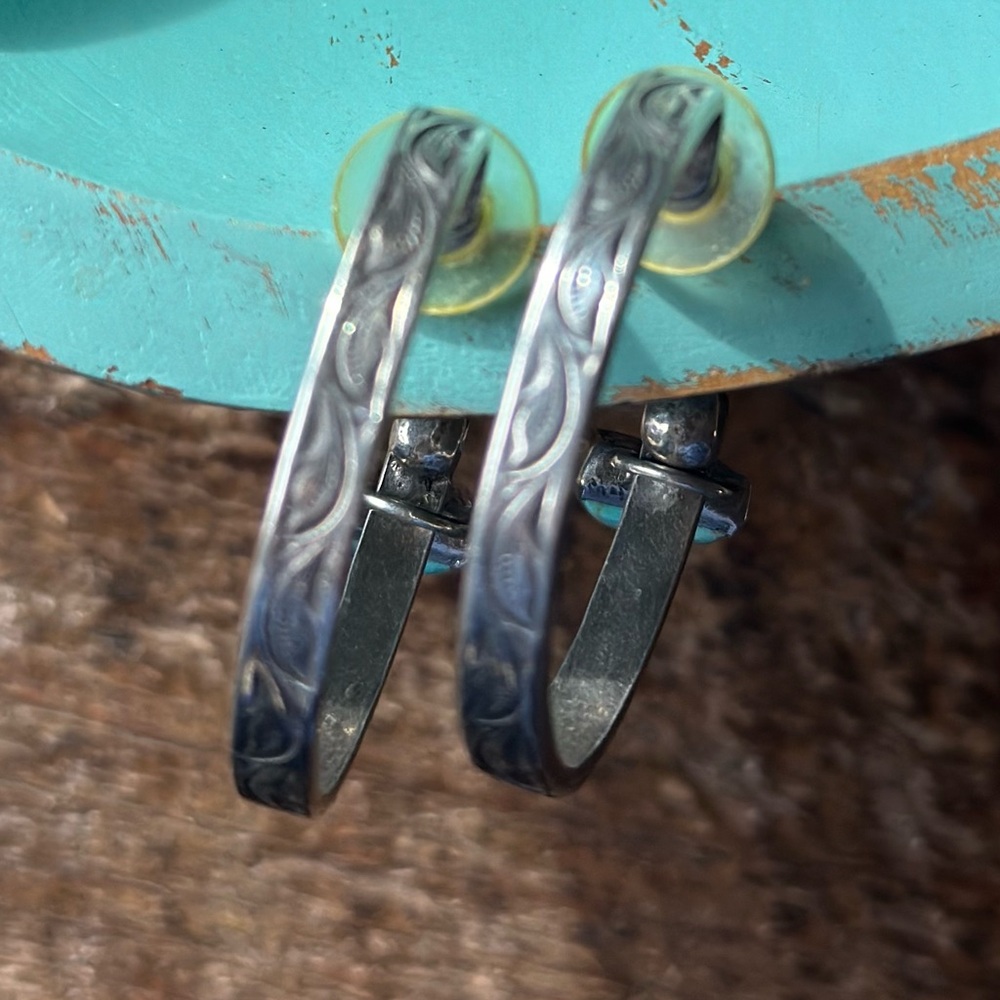 Rockin’ Out sterling silver and Kingman turquoise earrings - Picture 5 of 6
